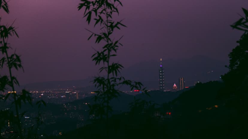 TAIPEI, TAIWAN - Fujifilm Provia 100F - Kevin Duong Photography